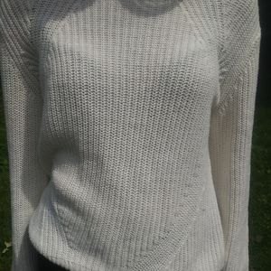 Old navy sweater